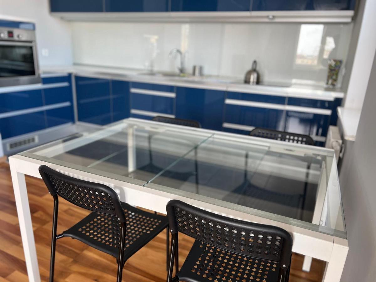 Do Gdyni Exclusive Apartment Gdynia Bagian luar foto